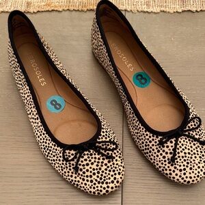 AEROSOLES Beige and Black Dot Ballet Flats with Bow